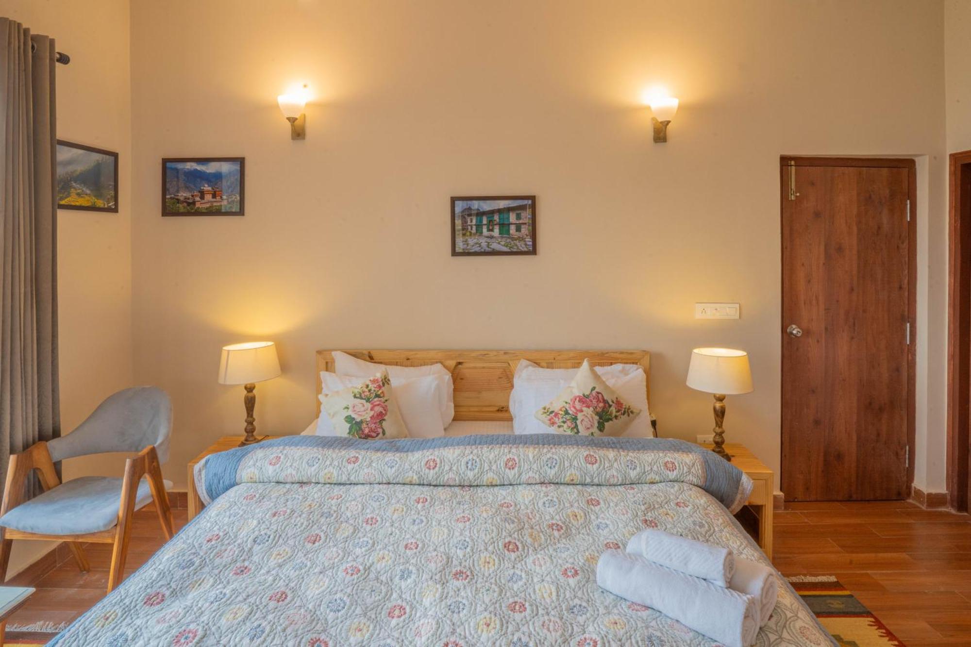 Hostie Sahasrara-3Bhk Chalets, Majkhali, Раникхет Экстерьер фото